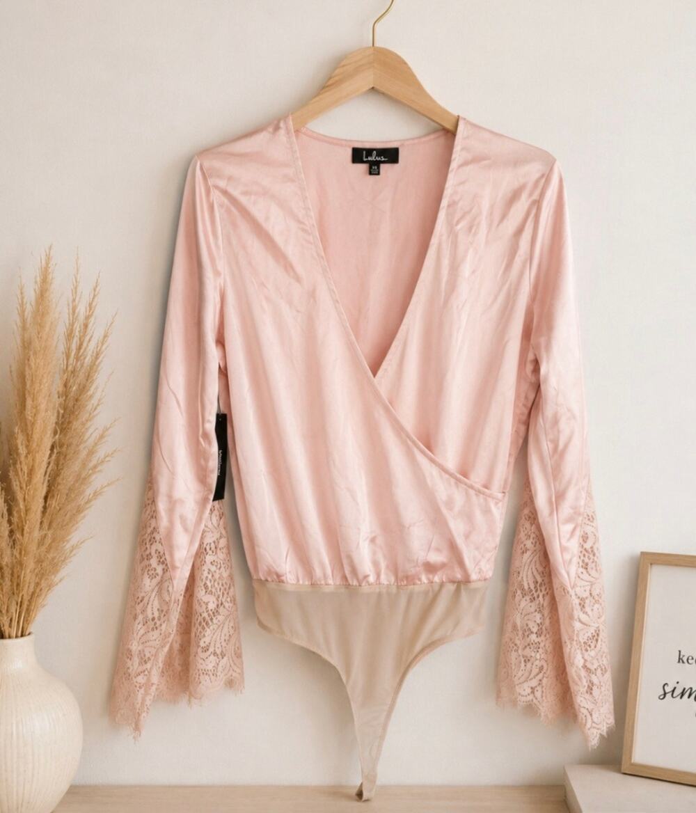 Lulus Pink Silky Lace Bodysuit Size M NWT